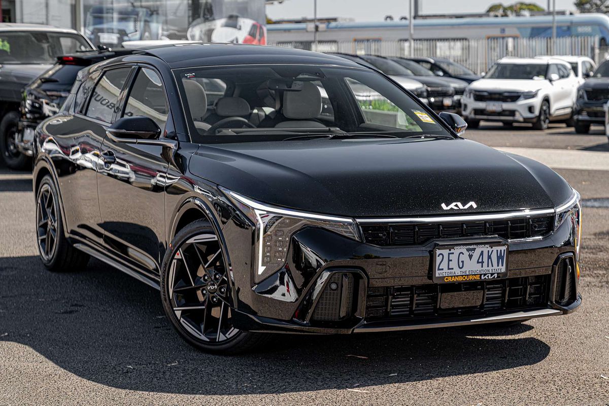 2025 Kia K4 GT-Line CL4m