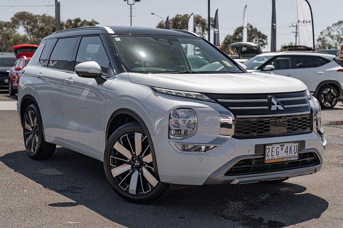 2025 Mitsubishi Outlander Exceed Tourer ZM