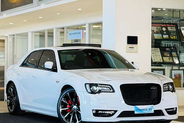 2018 Chrysler 300 SRT Hyperblack LX