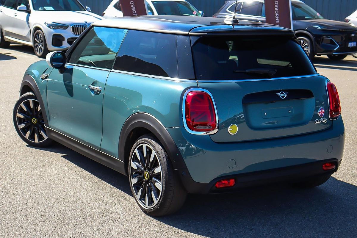 2022 MINI Hatch Cooper SE Classic F56 LCI-2