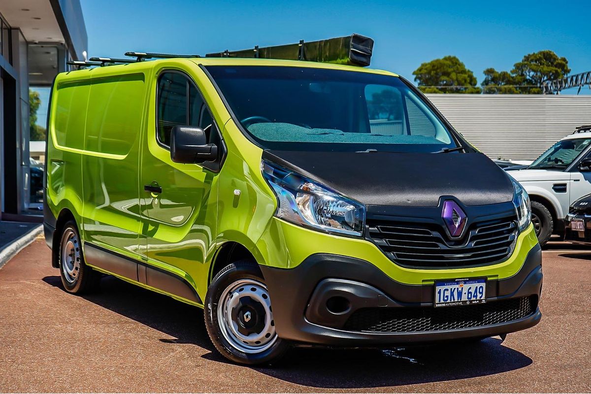 2017 Renault Trafic 66KW X82 SWB Low Roof