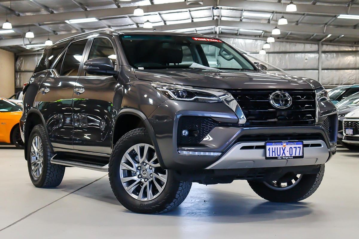 2023 Toyota Fortuner Crusade GUN156R