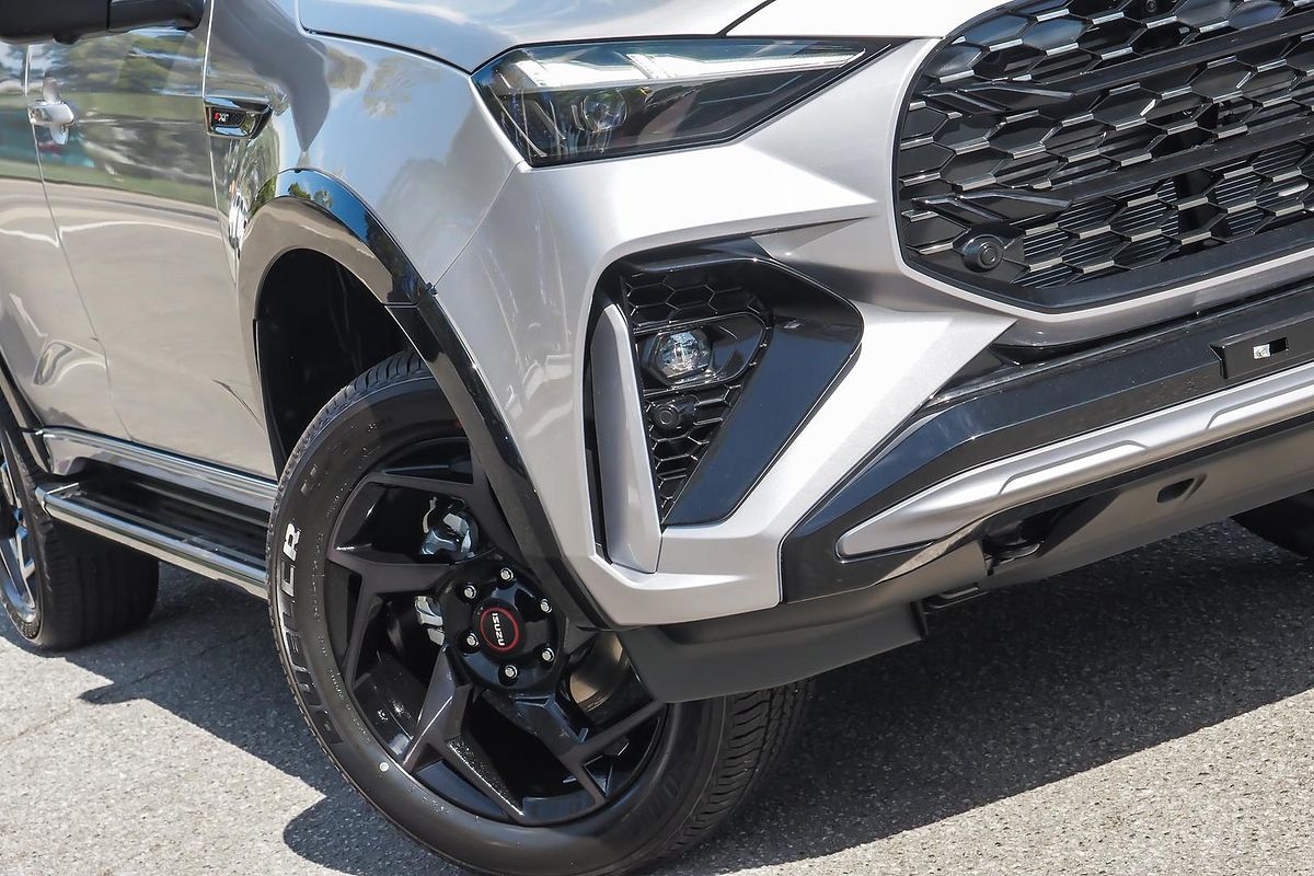 2026 Isuzu MU-X X-TERRAIN