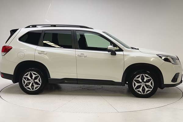 2024 Subaru Forester 2.5i S5 thumb-8