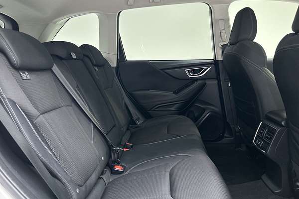 2024 Subaru Forester 2.5i S5 thumb-11