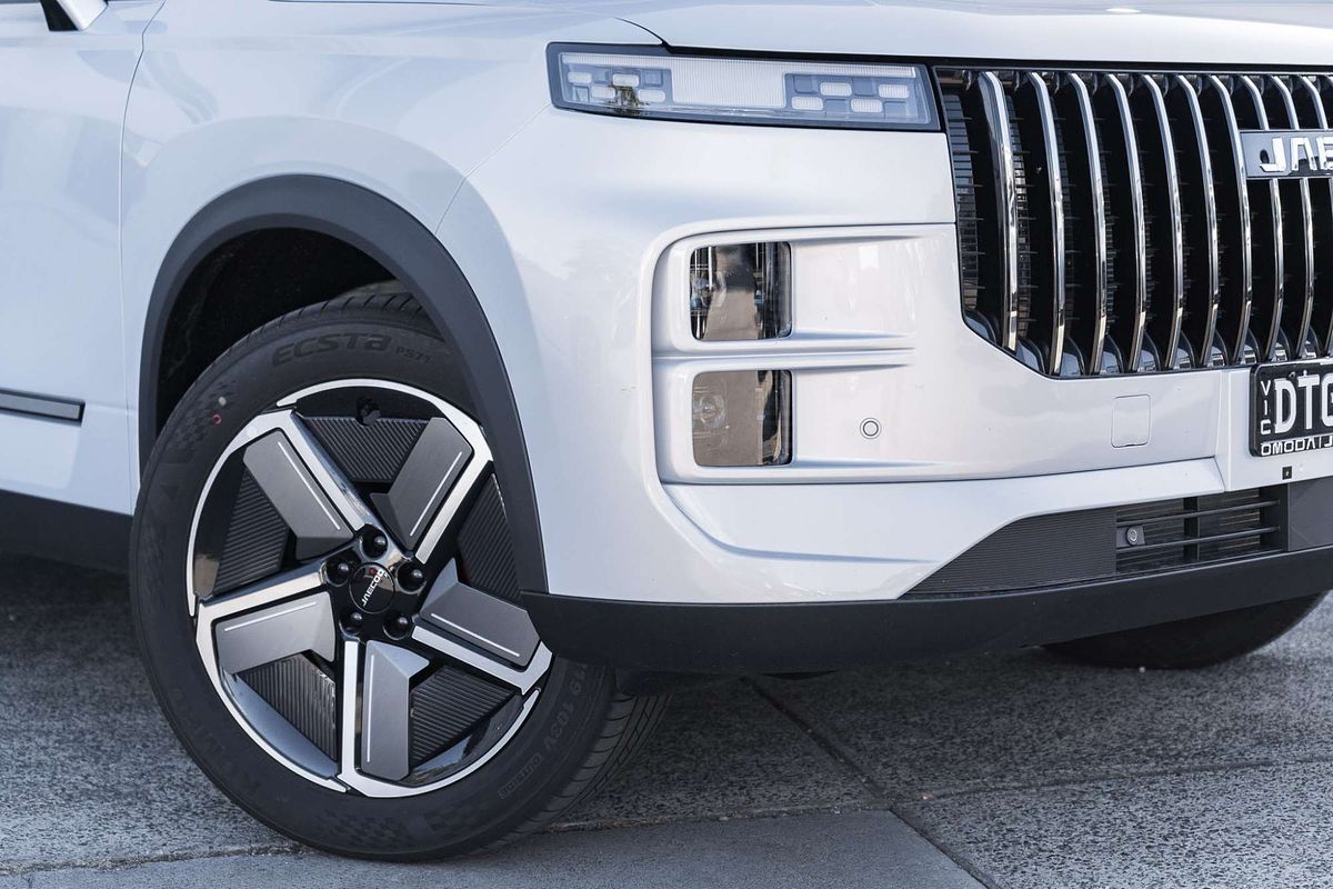 2025 Omoda Jaecoo J7 TRACK FWD 1.5L T/P+DHT PHEV MY25