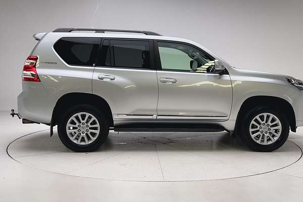 2017 Toyota Landcruiser Prado Altitude GDJ150R thumb-8