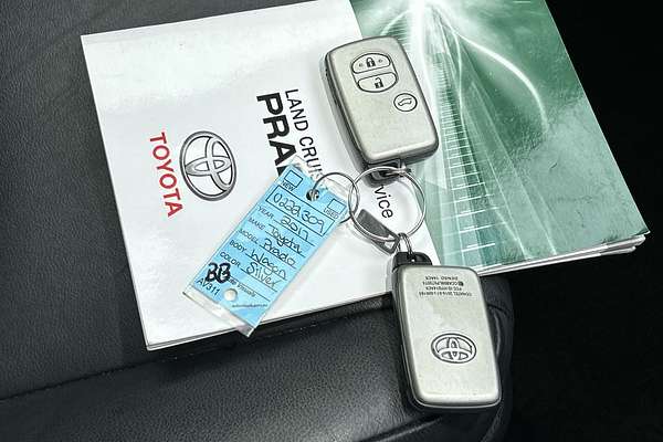 2017 Toyota Landcruiser Prado Altitude GDJ150R thumb-22