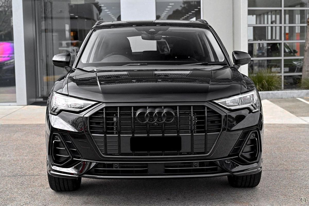 2025 Audi Q3 35 TFSI S line edition F3