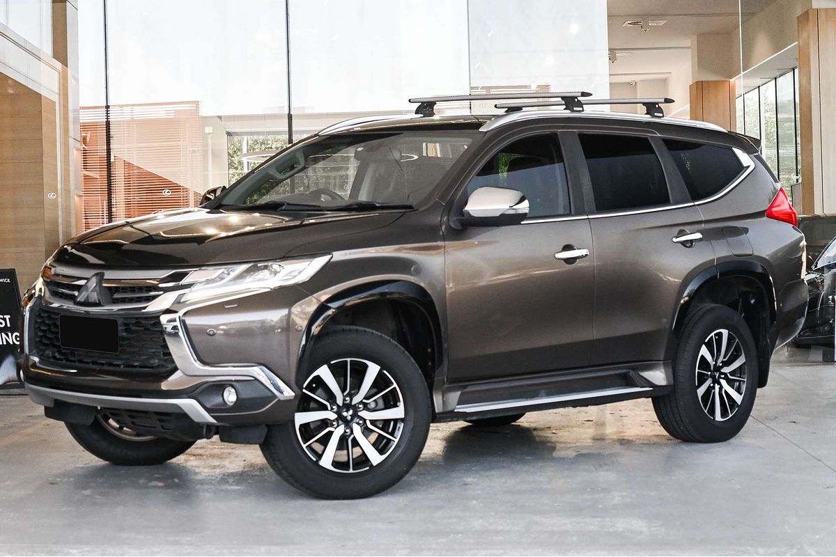 2017 Mitsubishi PAJERO SPORT EXCEED (4x4) 7 SEAT MY16