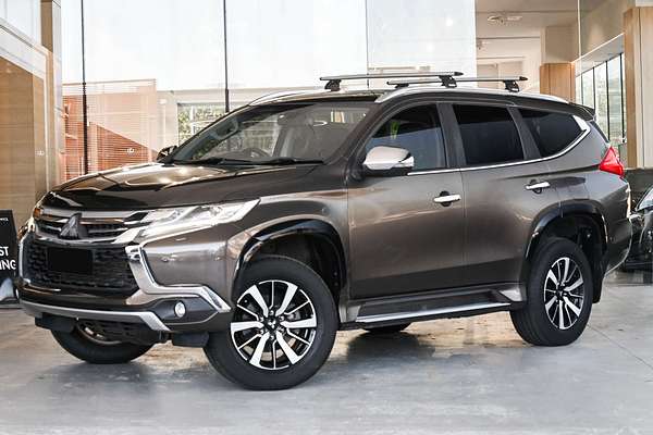 2017 Mitsubishi PAJERO SPORT EXCEED (4x4) 7 SEAT MY16
