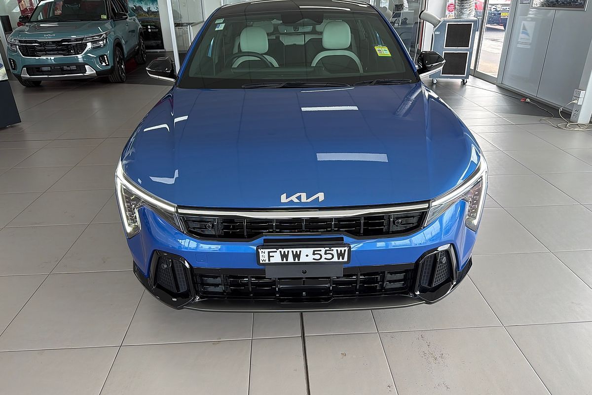 2025 Kia K4 GT-Line CL4m