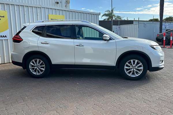 2017 Nissan X-TRAIL ST-L T32 thumb-4