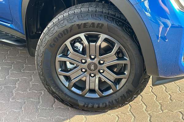 2025 Ford Ranger Wildtrak 4X4 3.0L thumb-2