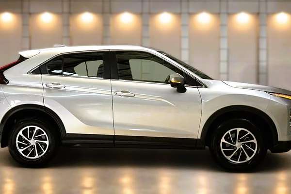 2023 Mitsubishi Eclipse Cross ES YB