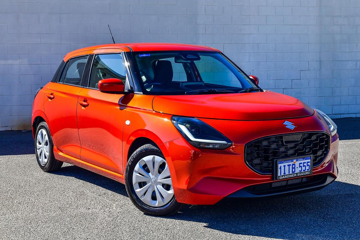 2025 Suzuki Swift Hybrid UZ