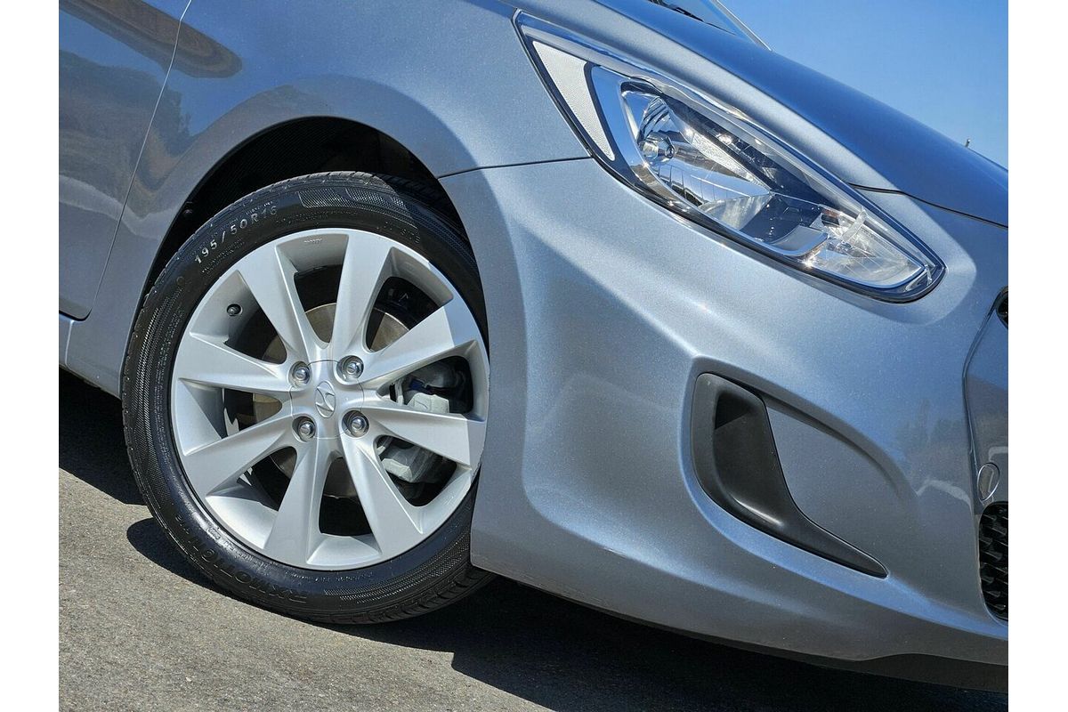 2019 Hyundai Accent Sport RB6