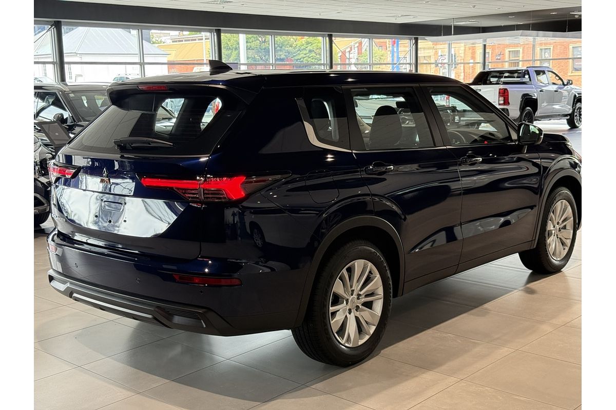 2025 Mitsubishi ZM Outlander ES 2.5L CVT 2WD 7ST 2025 Mitsubishi ZM Outlander ES 2.5L CVT 2WD 7ST