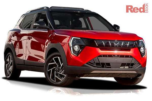 2025 Mahindra XUV3XO AX7L