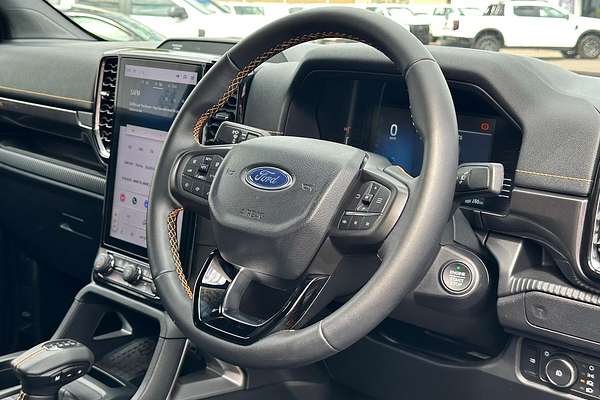 2025 Ford Ranger Wildtrak 4X4 3.0L thumb-4