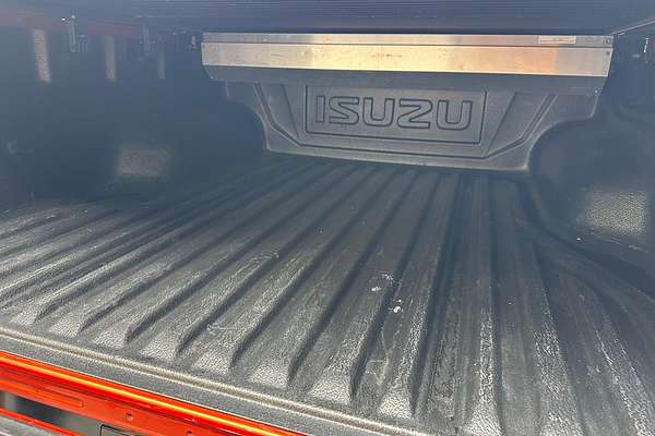 2023 Isuzu D-MAX X-TERRAIN 4X4 thumb-12