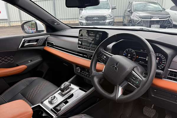 2023 Mitsubishi Outlander Exceed Tourer ZM thumb-7