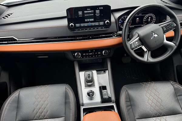 2023 Mitsubishi Outlander Exceed Tourer ZM thumb-13