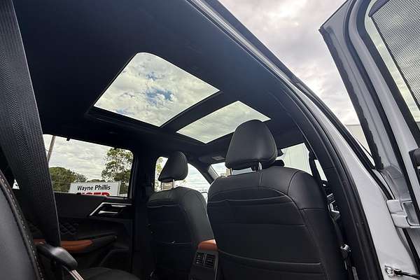 2023 Mitsubishi Outlander Exceed Tourer ZM thumb-18