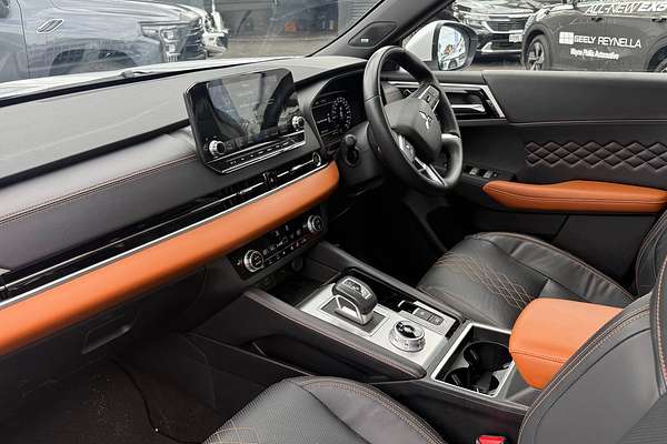 2023 Mitsubishi Outlander Exceed Tourer ZM thumb-23