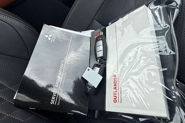 2023 Mitsubishi Outlander Exceed Tourer ZM thumb-36