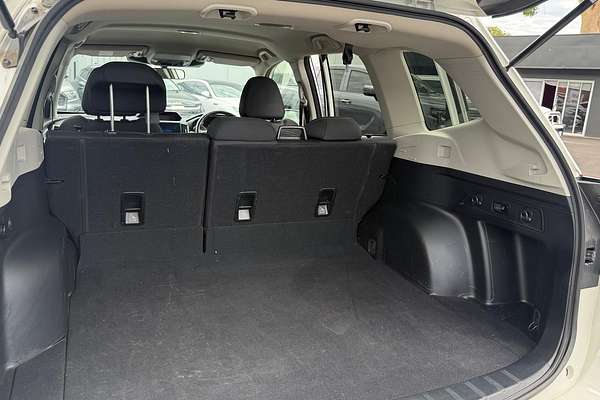 2024 Subaru Forester 2.5i S5 thumb-12