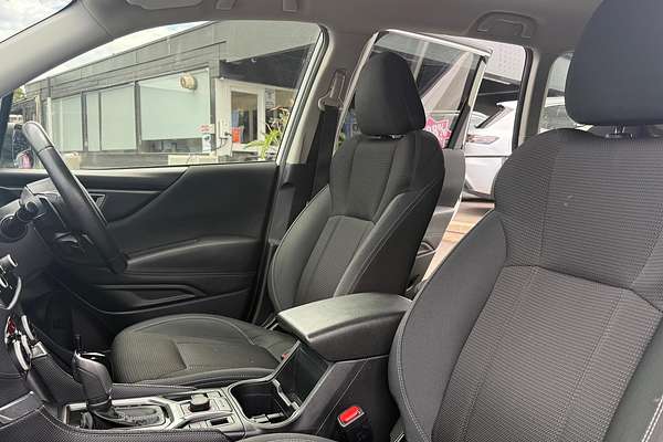 2024 Subaru Forester 2.5i S5 thumb-16