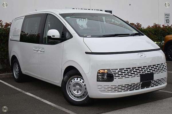 2025 Hyundai STARIA