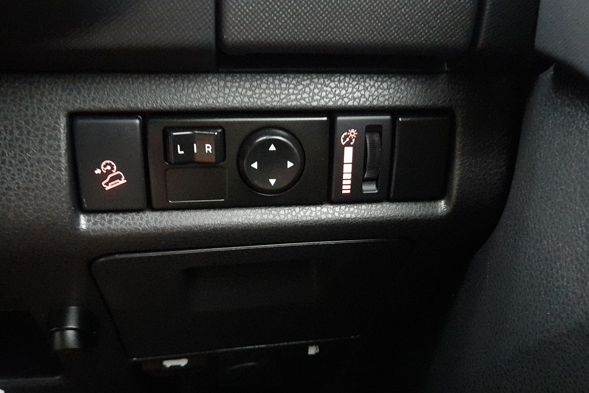 2019 Isuzu D-MAX SX High Ride Rear Wheel Drive