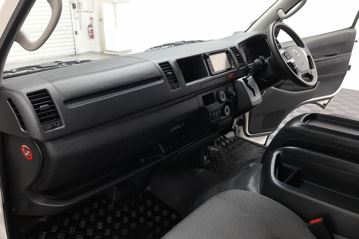 2018 Toyota Hiace Commuter KDH223R ELWB High Roof