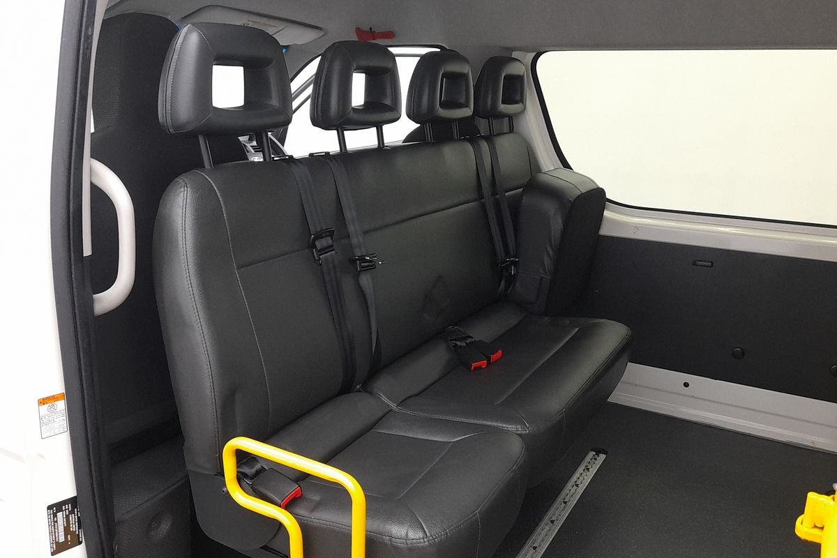 2018 Toyota Hiace Commuter KDH223R ELWB High Roof