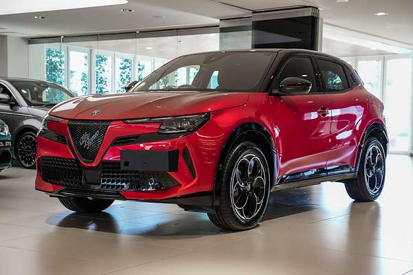 2025 Alfa Romeo Junior Ibrida Series 0