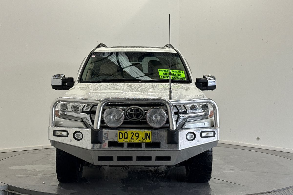 2017 Toyota Landcruiser Sahara VDJ200R