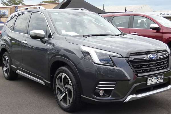 2023 Subaru Forester Hybrid S S5