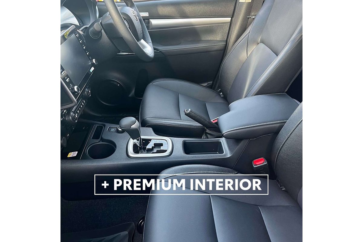 2025 Toyota Hilux SR5 GUN126R 4X4