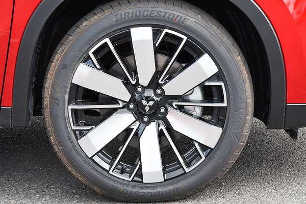 2025 Mitsubishi Outlander Aspire ZM thumb-3