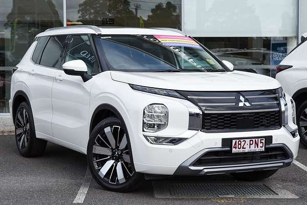 2025 Mitsubishi Outlander Exceed ZM thumb-0