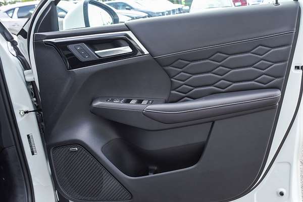 2025 Mitsubishi Outlander Exceed ZM thumb-15