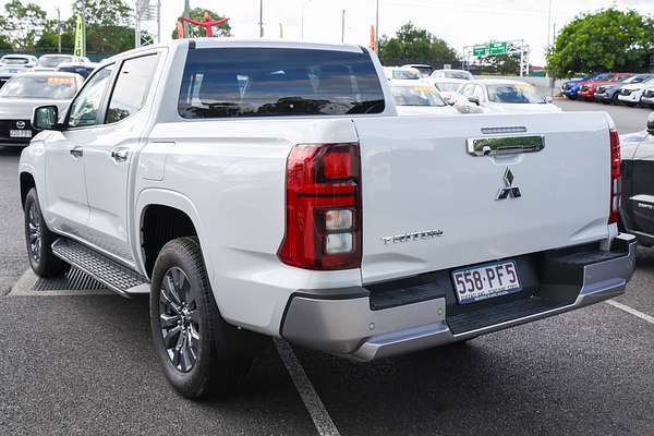 2025 Mitsubishi Triton GLS MV 4X4 thumb-5