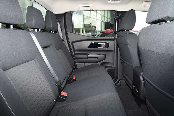 2025 Mitsubishi Triton GLS MV 4X4 thumb-8