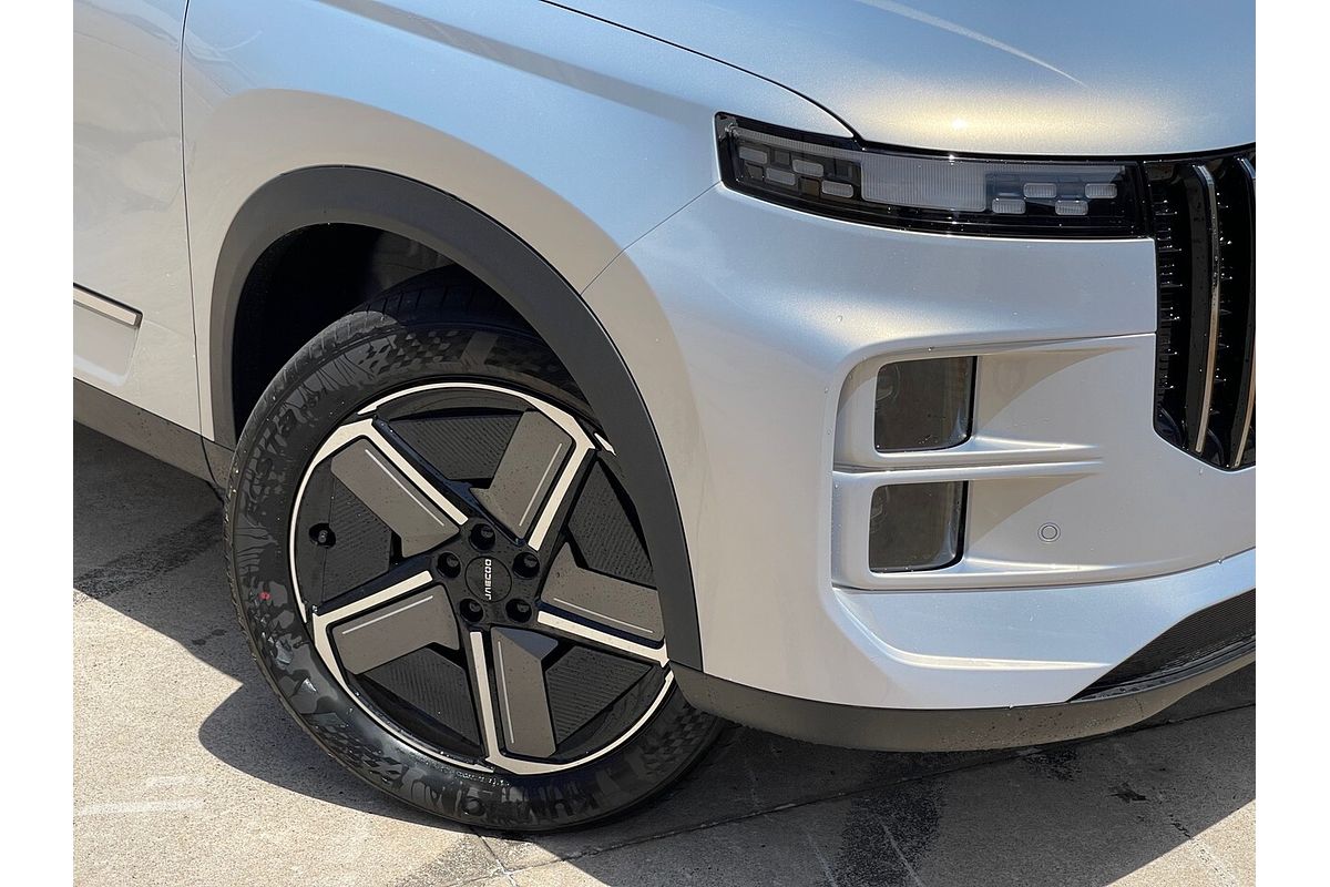 2025 Jaecoo J7 SHS Track