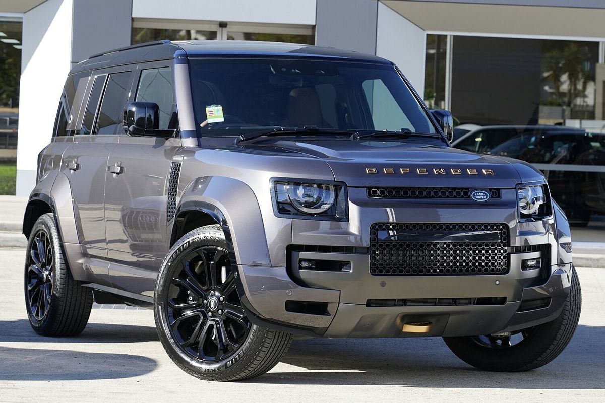 2025 Land Rover Defender 110 P635 OCTA L663