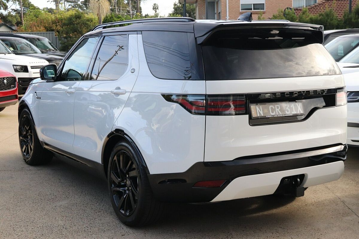 2025 Land Rover Discovery D350 Dynamic SE Series 5