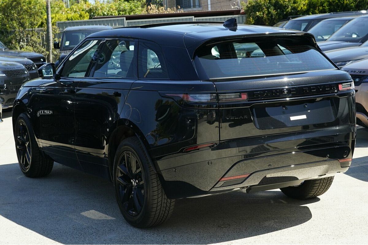 2025 Land Rover Range Rover Velar P250 Dynamic SE L560