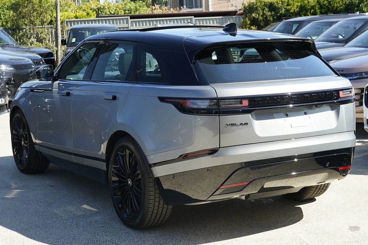 2025 Land Rover Range Rover Velar P250 Dynamic SE L560